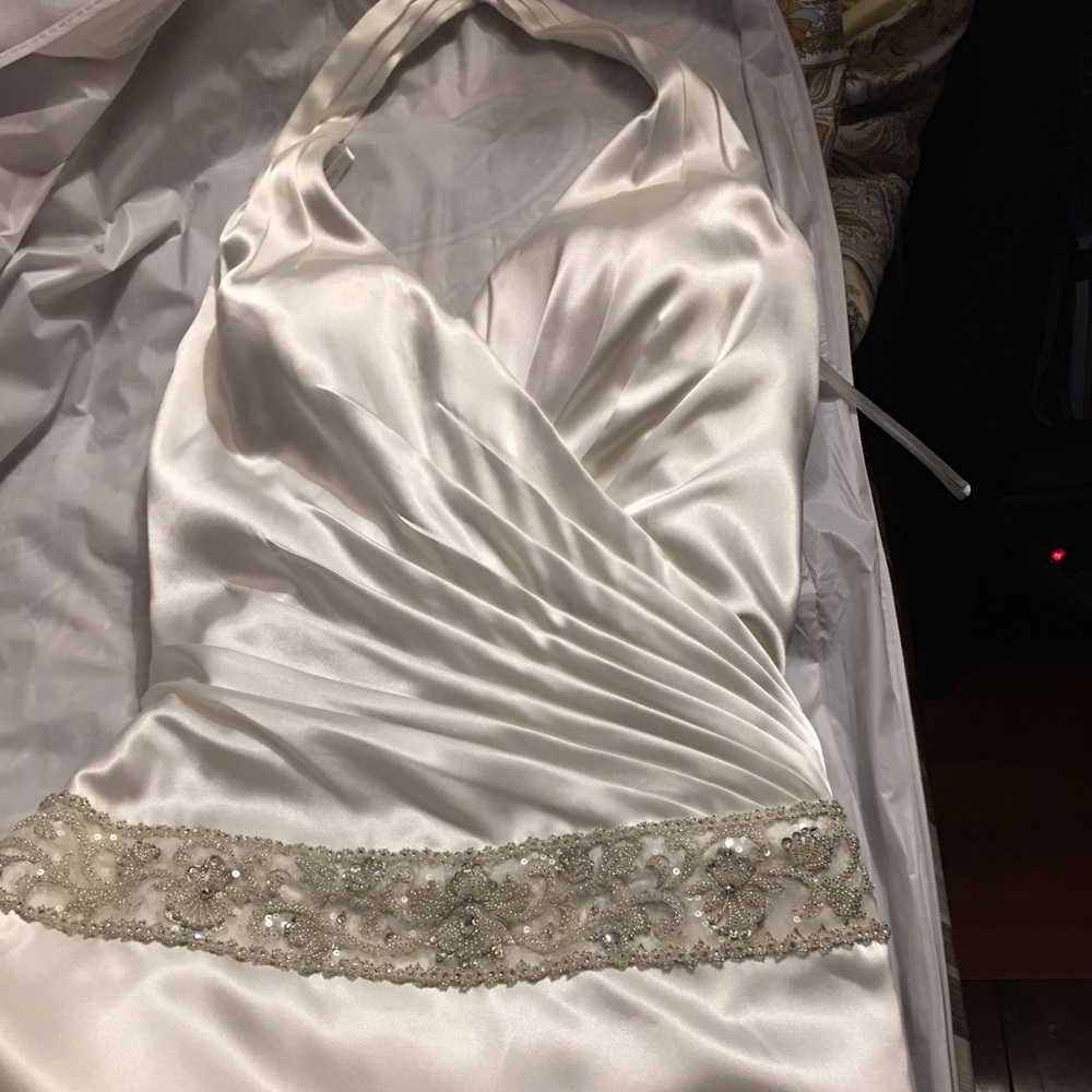 🌺SOLD🌺 NWT Halter Galina Ivory Wedding Dress - Picture 2 of 7